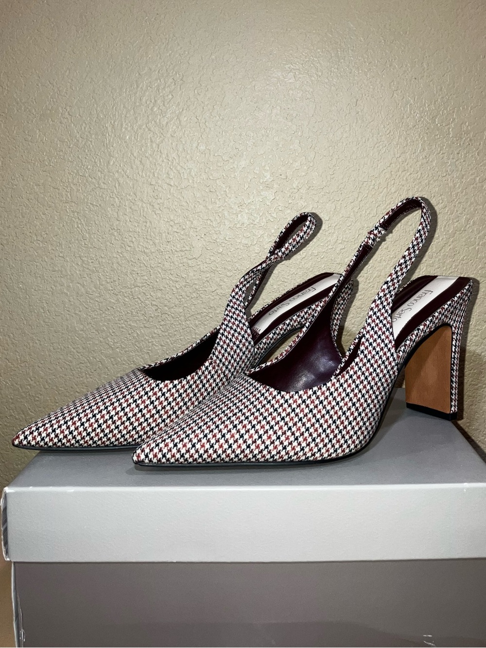 Franco Sarto Multicolor Houndstooth Pointed Slingback Pumps
